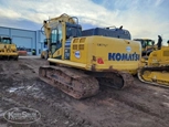 Used Komatsu Excavator in yard for Sale,Back of used Excavator for Sale,Front of used Komatsu Excavator for Sale